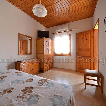 Sotiris Sea View Apartment ไกออส ภายนอก รูปภาพ