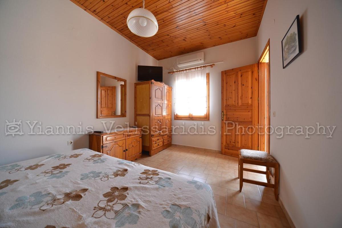 Sotiris Sea View Apartment ไกออส ภายนอก รูปภาพ