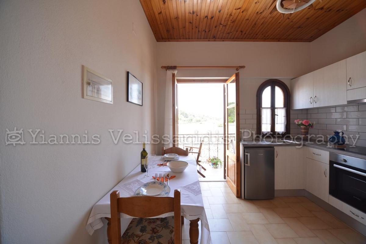 Sotiris Sea View Apartment ไกออส ภายนอก รูปภาพ