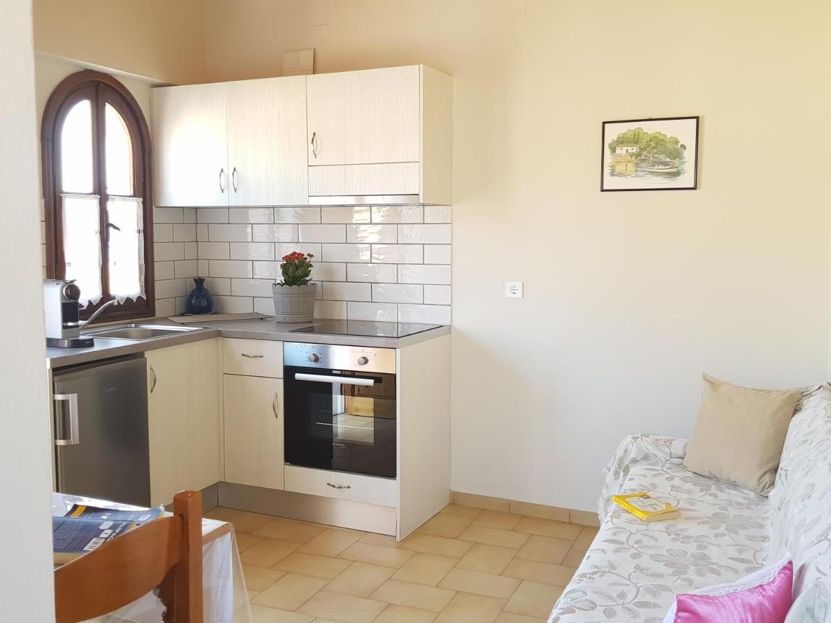 Sotiris Sea View Apartment ไกออส ภายนอก รูปภาพ